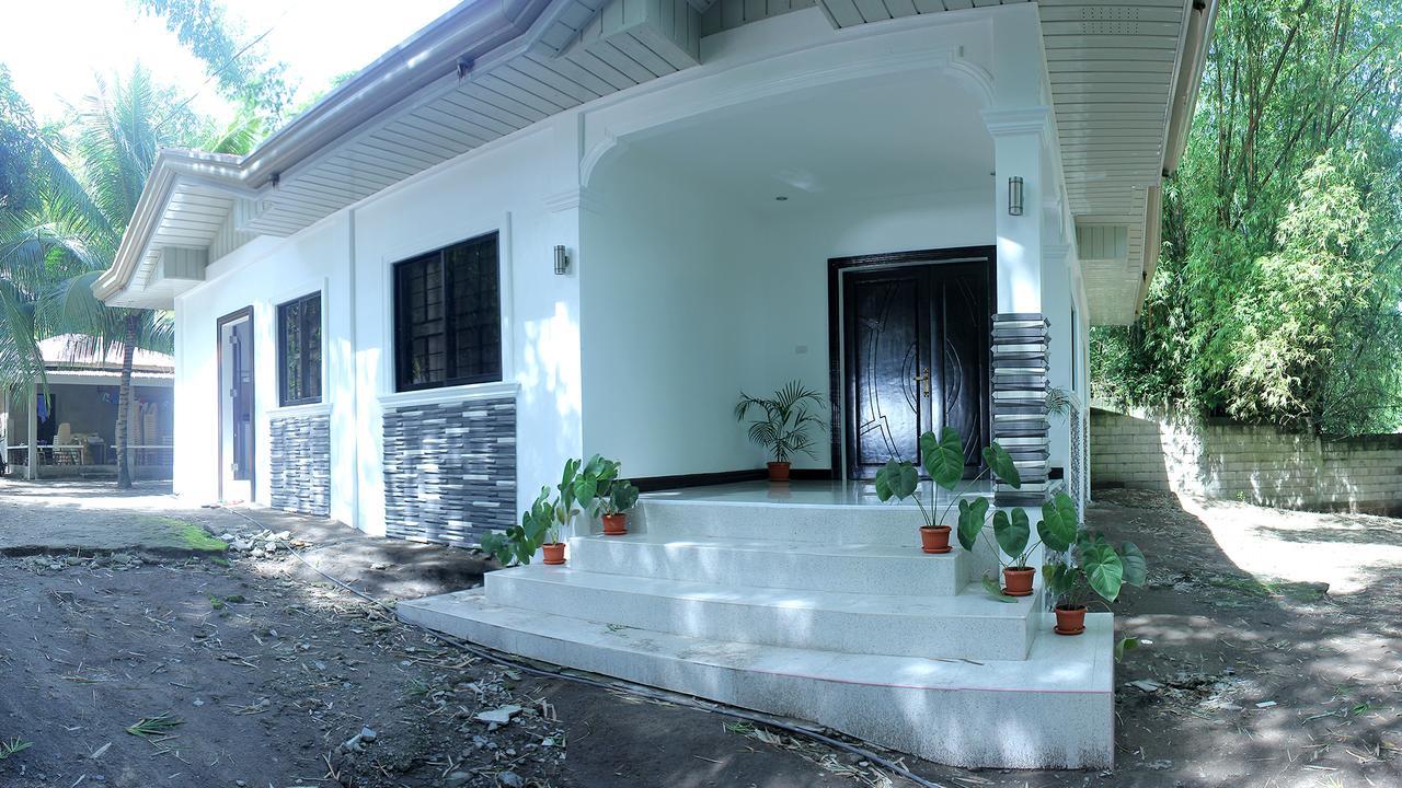 Hanella'S Place Bacong  Екстериор снимка